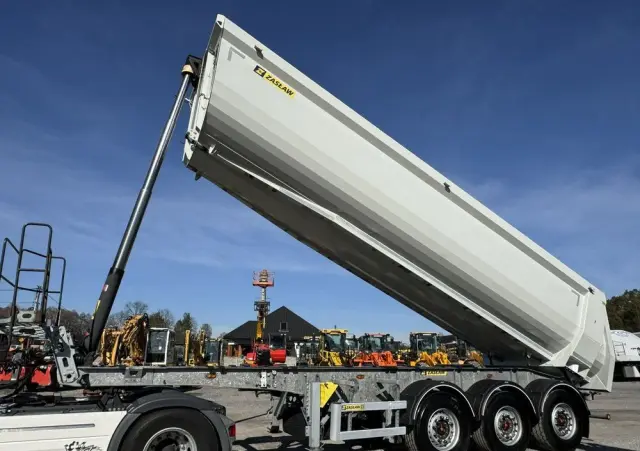 ZASLAW D-653A Mulda Stalowa Hardox 30m 