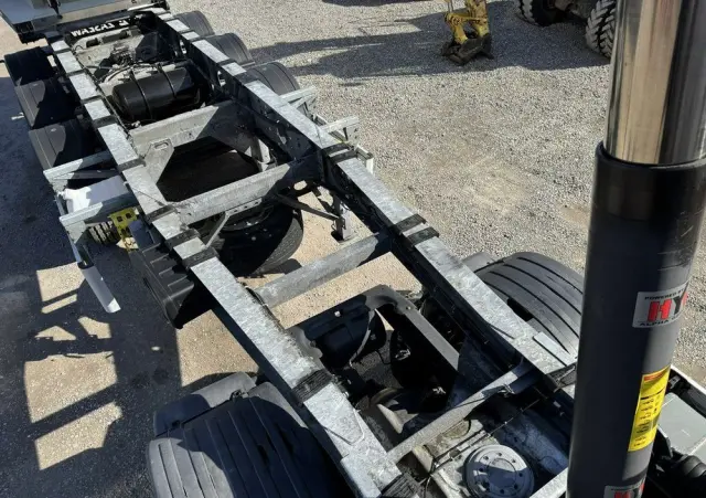 ZASLAW D-653A Mulda Stalowa Hardox 30m 