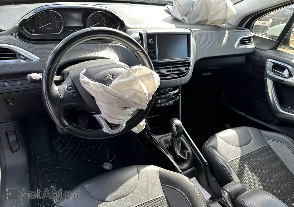 PEUGEOT 2008 1.2 Pure Tech Allure S&S