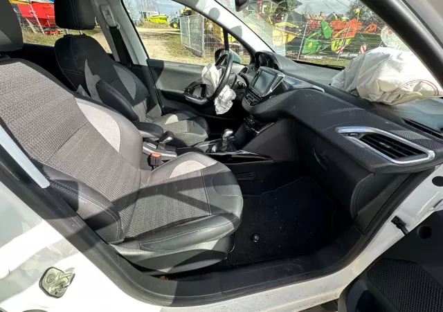 PEUGEOT 2008 1.2 Pure Tech Allure S&S