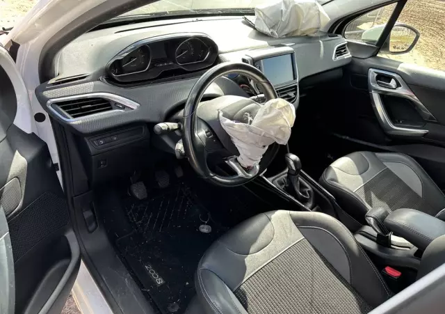 PEUGEOT 2008 1.2 Pure Tech Allure S&S