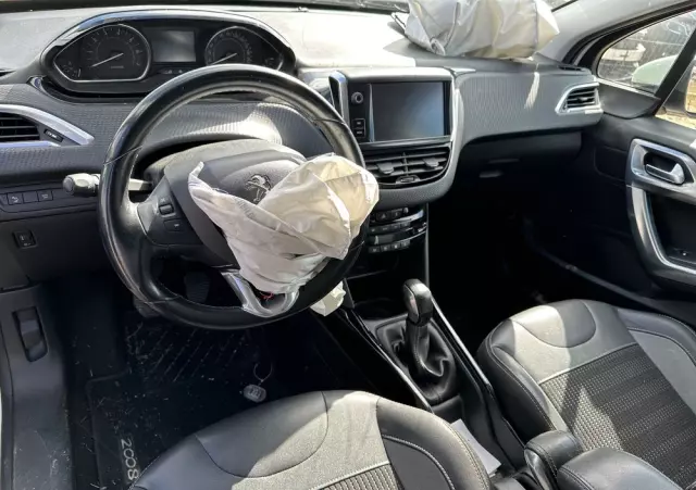 PEUGEOT 2008 1.2 Pure Tech Allure S&S