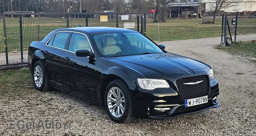 CHRYSLER 300 