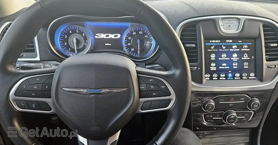 CHRYSLER 300 
