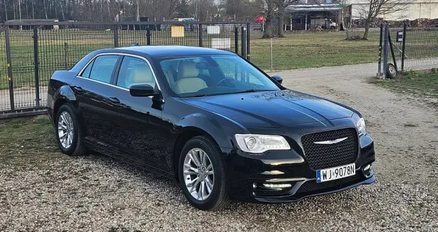 CHRYSLER 300 