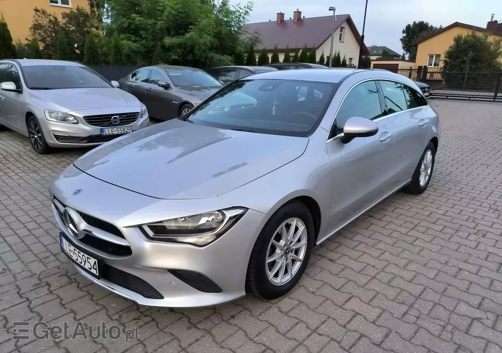 MERCEDES-BENZ CLA 180 d Shooting Brake 8G-DCT Edition 2022