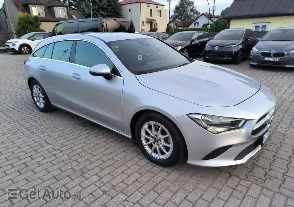 MERCEDES-BENZ CLA 180 d Shooting Brake 8G-DCT Edition 2022