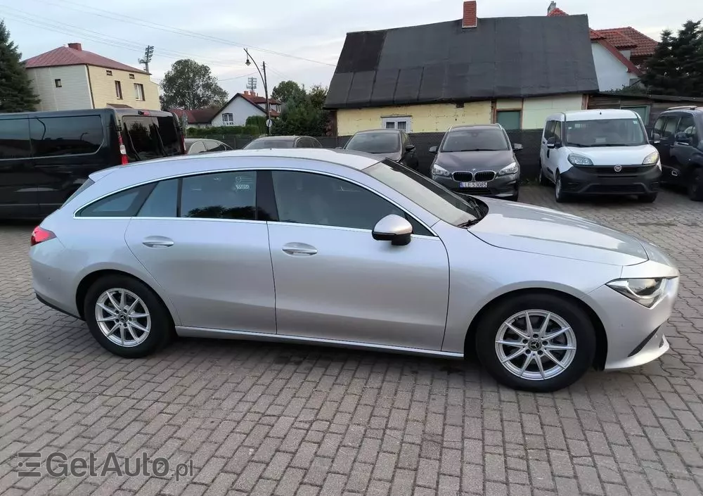MERCEDES-BENZ CLA 180 d Shooting Brake 8G-DCT Edition 2022