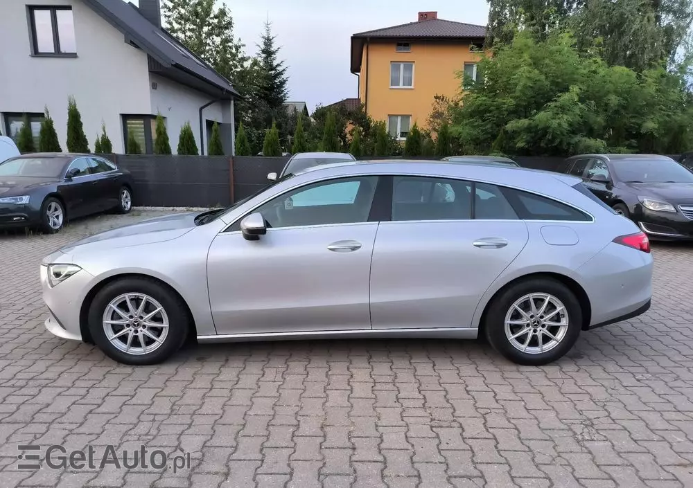 MERCEDES-BENZ CLA 180 d Shooting Brake 8G-DCT Edition 2022