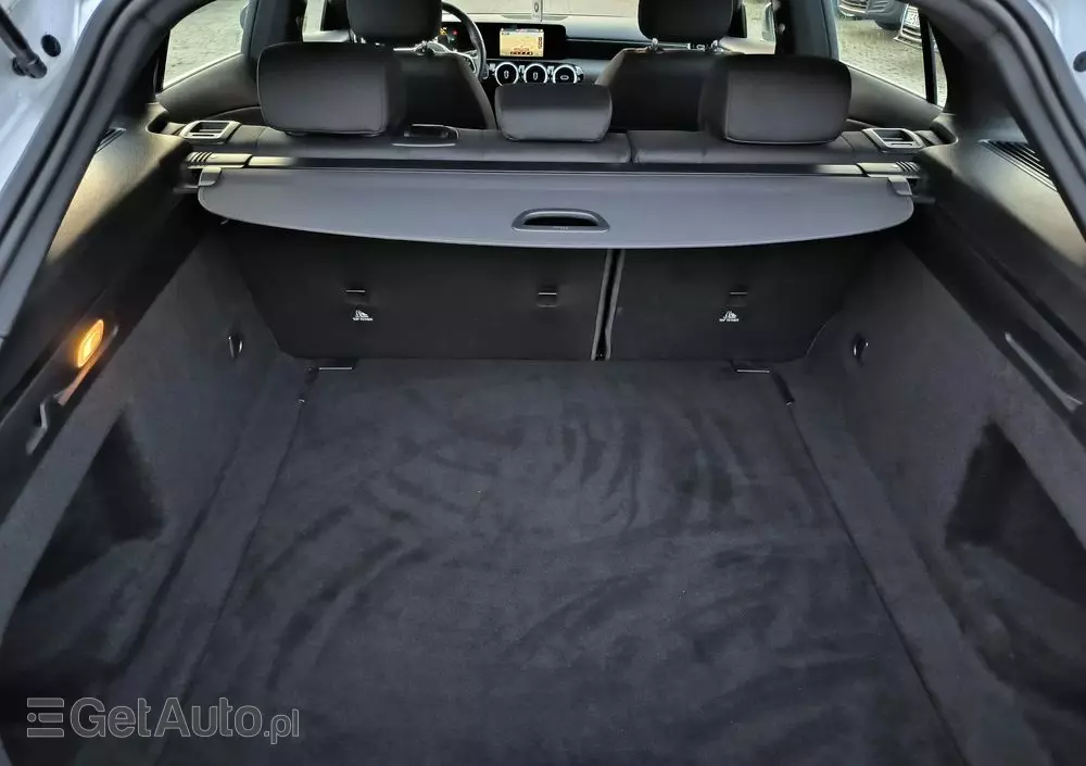 MERCEDES-BENZ CLA 180 d Shooting Brake 8G-DCT Edition 2022