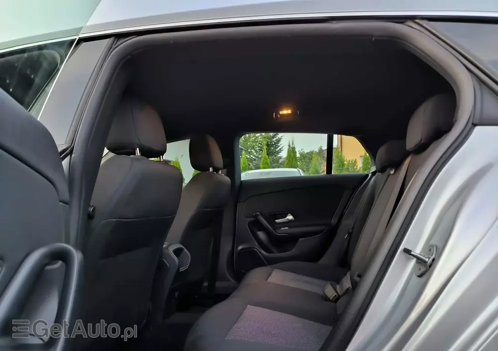 MERCEDES-BENZ CLA 180 d Shooting Brake 8G-DCT Edition 2022