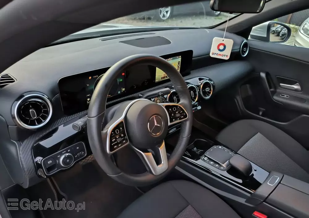 MERCEDES-BENZ CLA 180 d Shooting Brake 8G-DCT Edition 2022