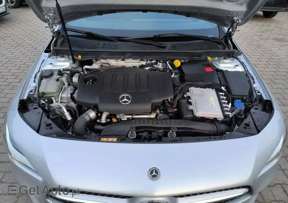 MERCEDES-BENZ CLA 180 d Shooting Brake 8G-DCT Edition 2022