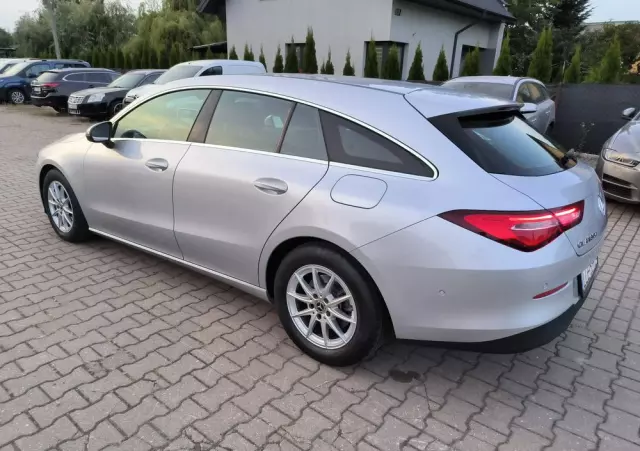 MERCEDES-BENZ CLA 180 d Shooting Brake 8G-DCT Edition 2022