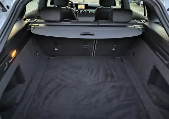 MERCEDES-BENZ CLA 180 d Shooting Brake 8G-DCT Edition 2022