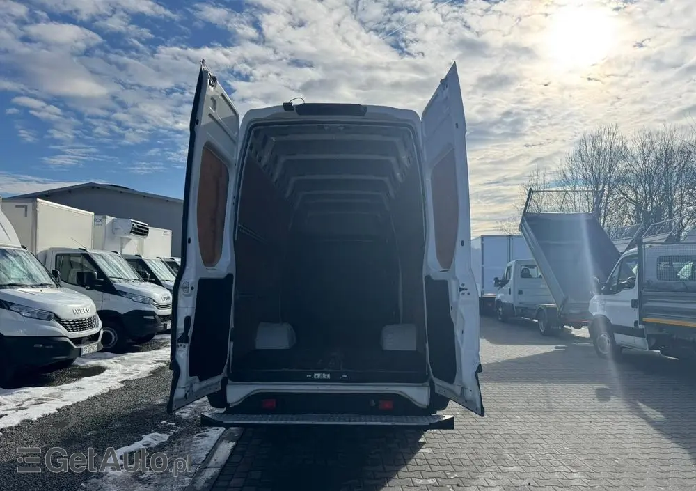 IVECO 70c18 72c17 65c15 50c17 50c15 35c15 35c14 