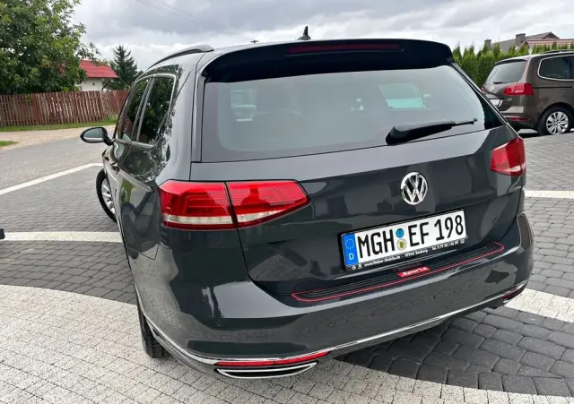 VOLKSWAGEN Passat 1.6 TDI (BlueMotion Technology) Comfortline