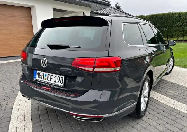 VOLKSWAGEN Passat 1.6 TDI (BlueMotion Technology) Comfortline