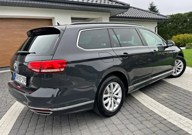 VOLKSWAGEN Passat 1.6 TDI (BlueMotion Technology) Comfortline