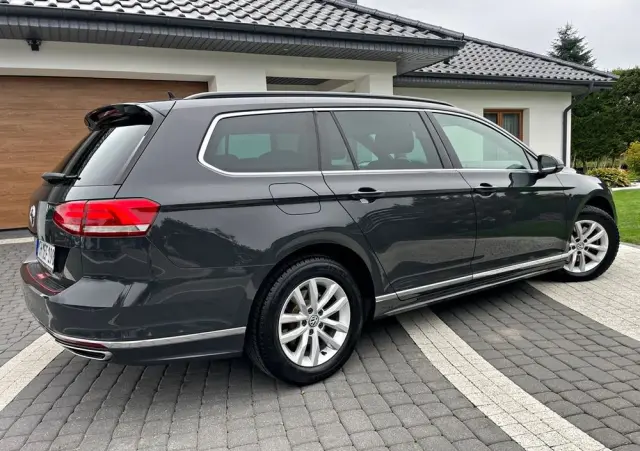 VOLKSWAGEN Passat 1.6 TDI (BlueMotion Technology) Comfortline