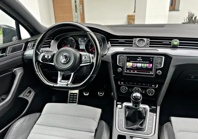 VOLKSWAGEN Passat 1.6 TDI (BlueMotion Technology) Comfortline