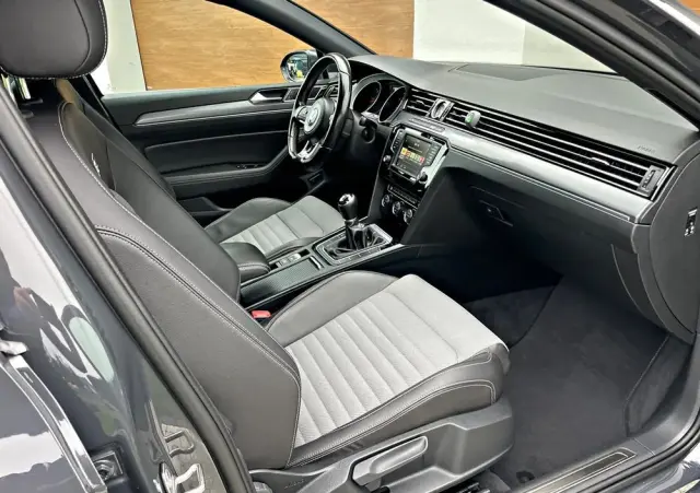 VOLKSWAGEN Passat 1.6 TDI (BlueMotion Technology) Comfortline