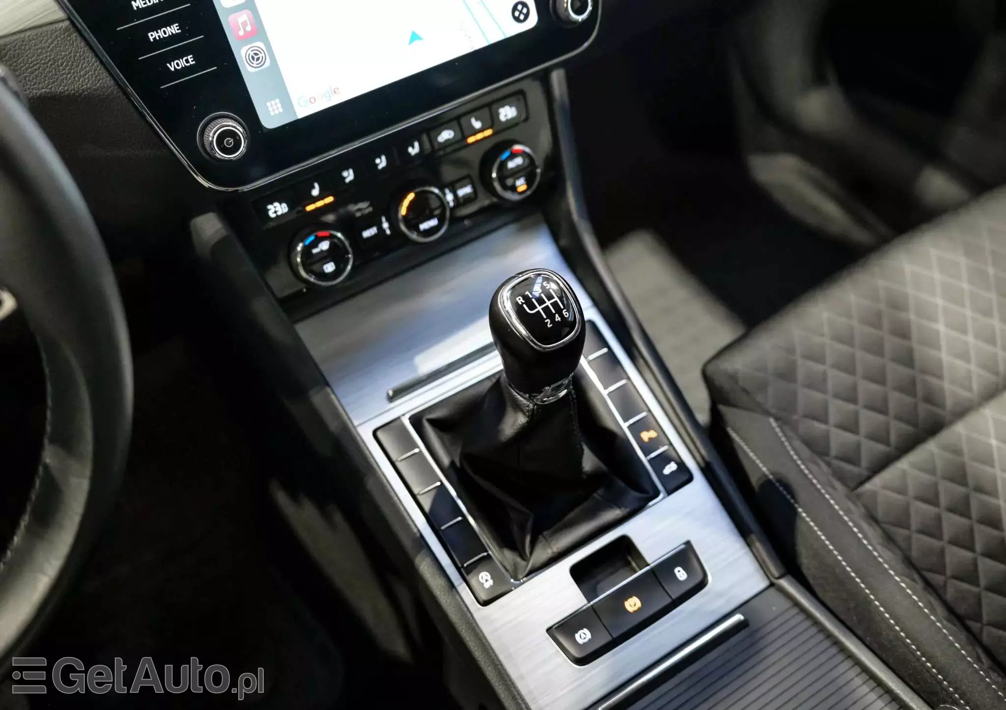 SKODA Superb 2.0 TDI SCR Ambition