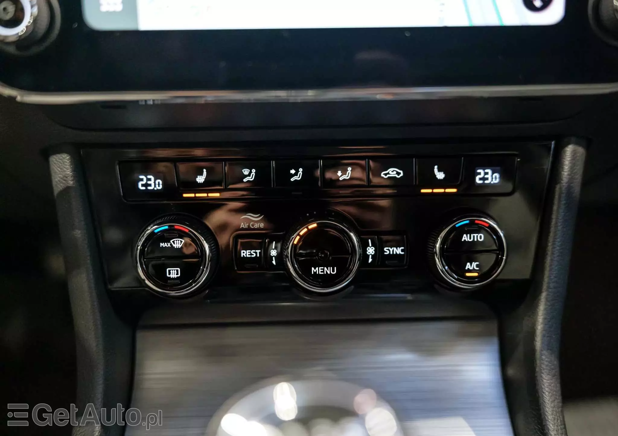 SKODA Superb 2.0 TDI SCR Ambition