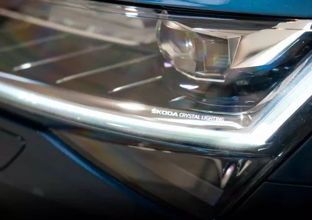 SKODA Superb 2.0 TDI SCR Ambition