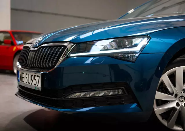 SKODA Superb 2.0 TDI SCR Ambition