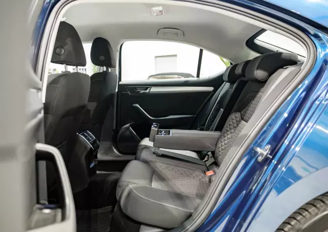 SKODA Superb 2.0 TDI SCR Ambition