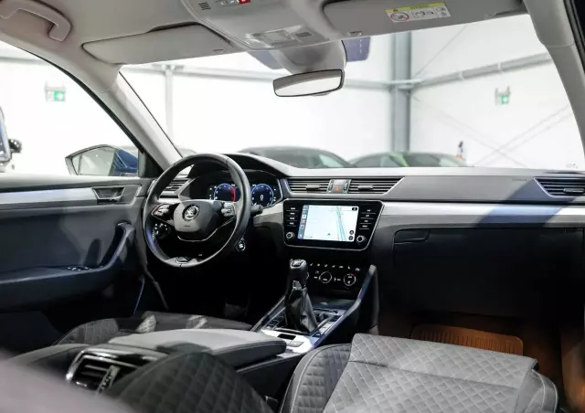 SKODA Superb 2.0 TDI SCR Ambition