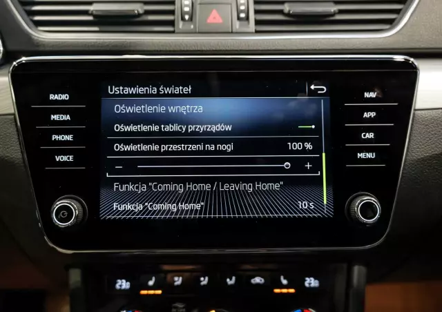 SKODA Superb 2.0 TDI SCR Ambition