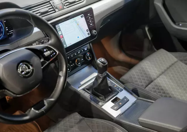 SKODA Superb 2.0 TDI SCR Ambition