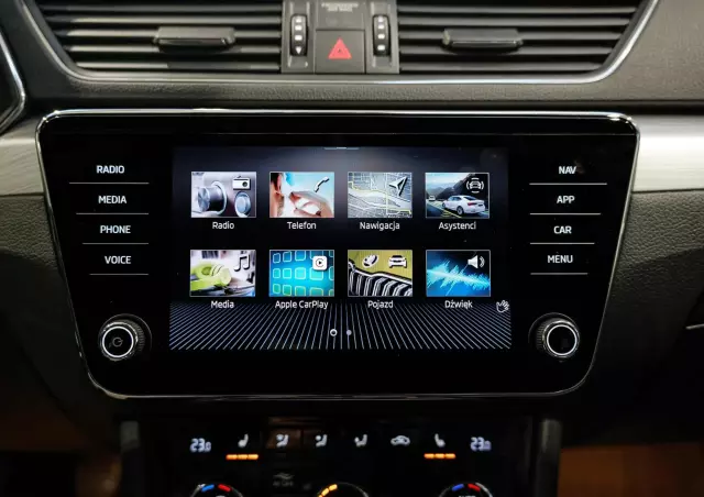 SKODA Superb 2.0 TDI SCR Ambition