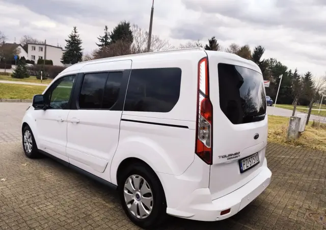 FORD Tourneo Connect Grand 