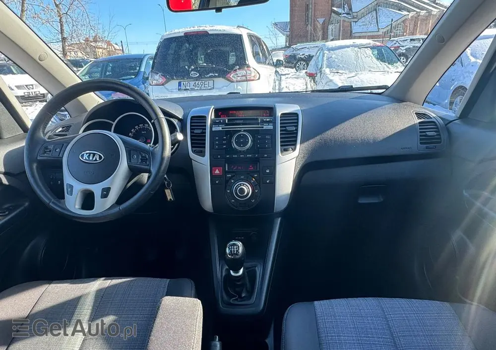 KIA Venga 1.6 CVVT Black Collection