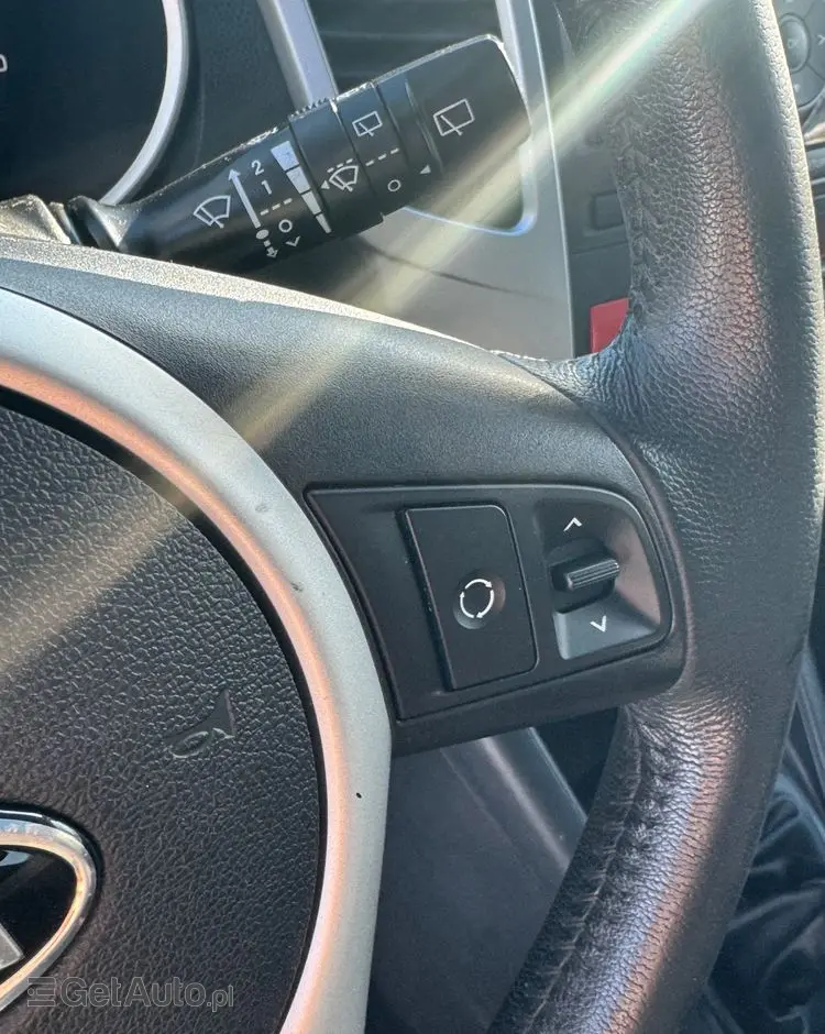 KIA Venga 1.6 CVVT Black Collection