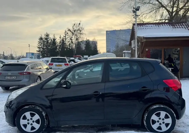 KIA Venga 1.6 CVVT Black Collection