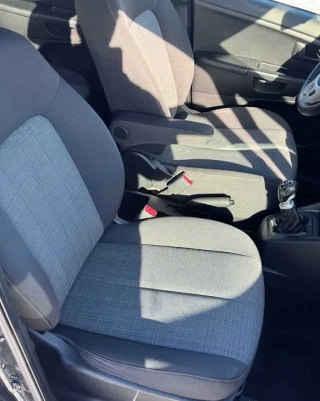 KIA Venga 1.6 CVVT Black Collection