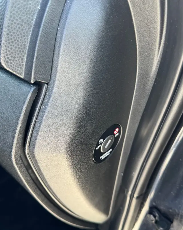 KIA Venga 1.6 CVVT Black Collection