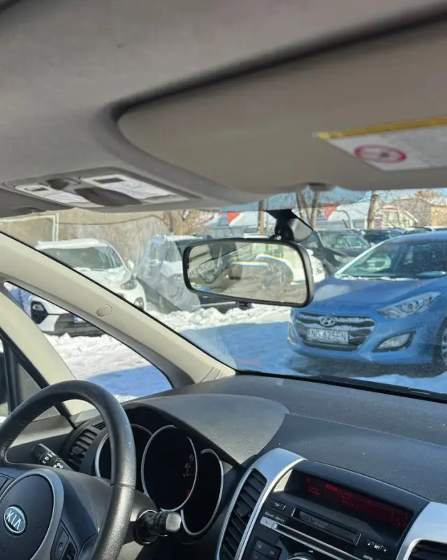 KIA Venga 1.6 CVVT Black Collection