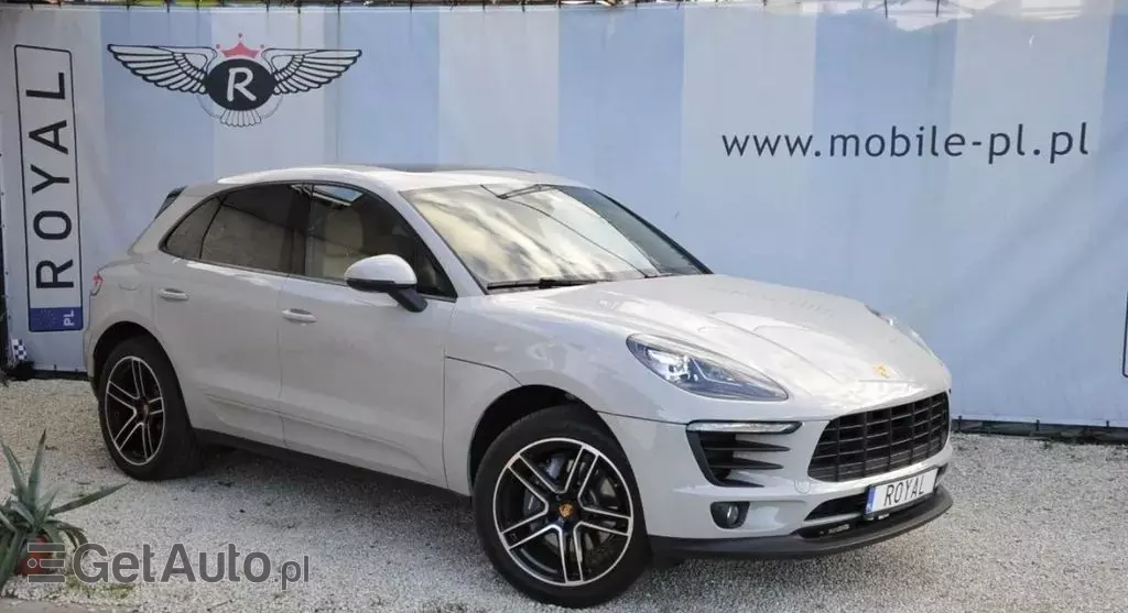 PORSCHE Macan 