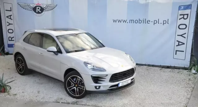 PORSCHE Macan 