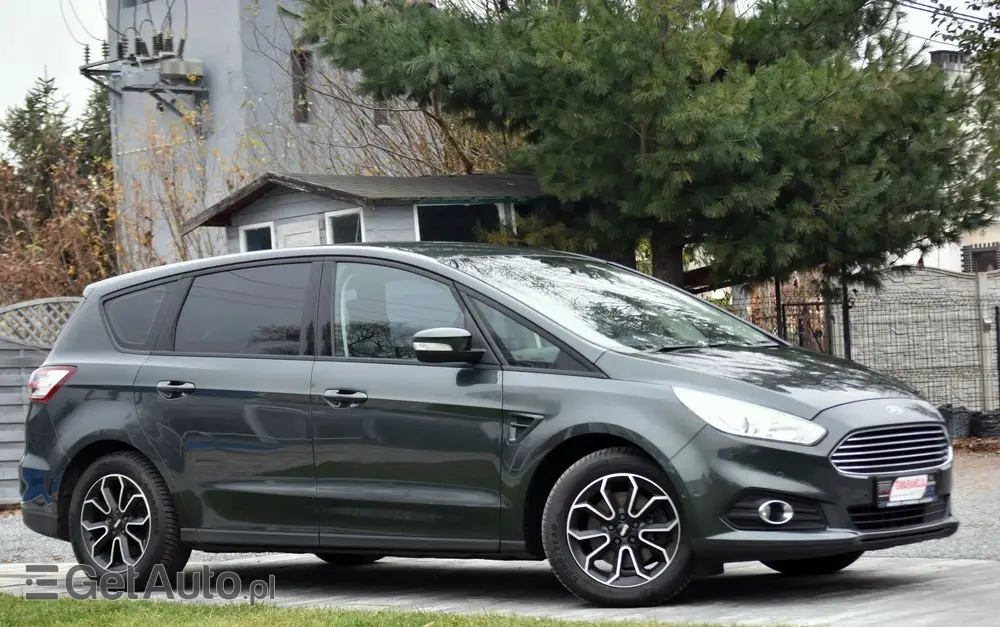 FORD S-Max 1.5 EcoBoost Titanium