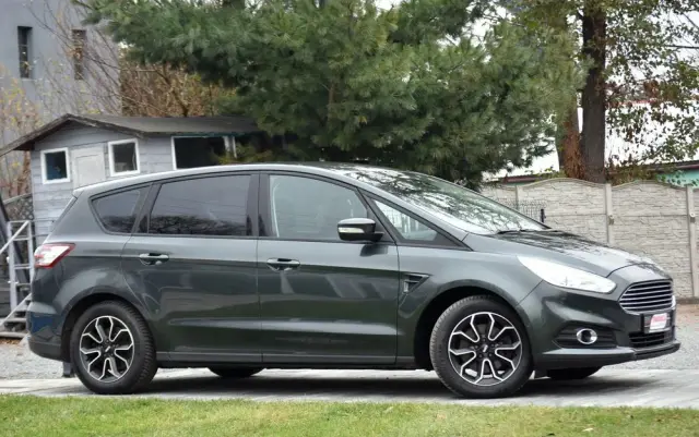 FORD S-Max 1.5 EcoBoost Titanium