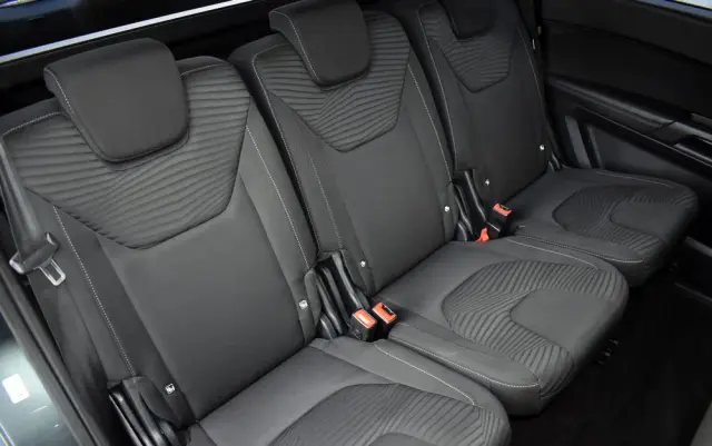 FORD S-Max 1.5 EcoBoost Titanium