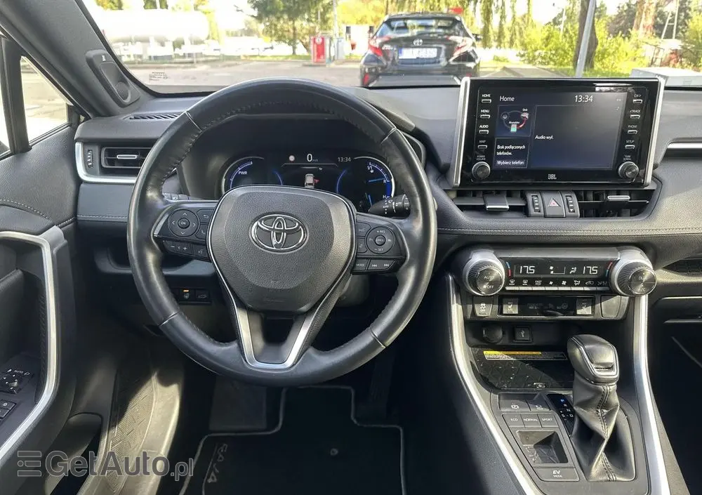 TOYOTA RAV4 2.5 Hybrid Black Edition by JBL 4x2