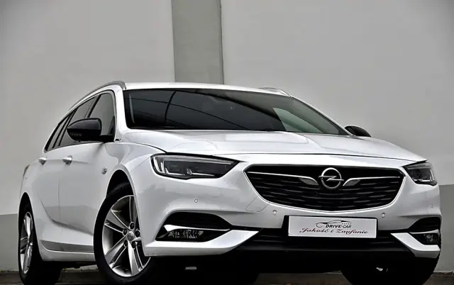 OPEL Insignia 2.0 BiTurbo 4x4 Innovation