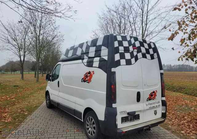 OPEL Vivaro 